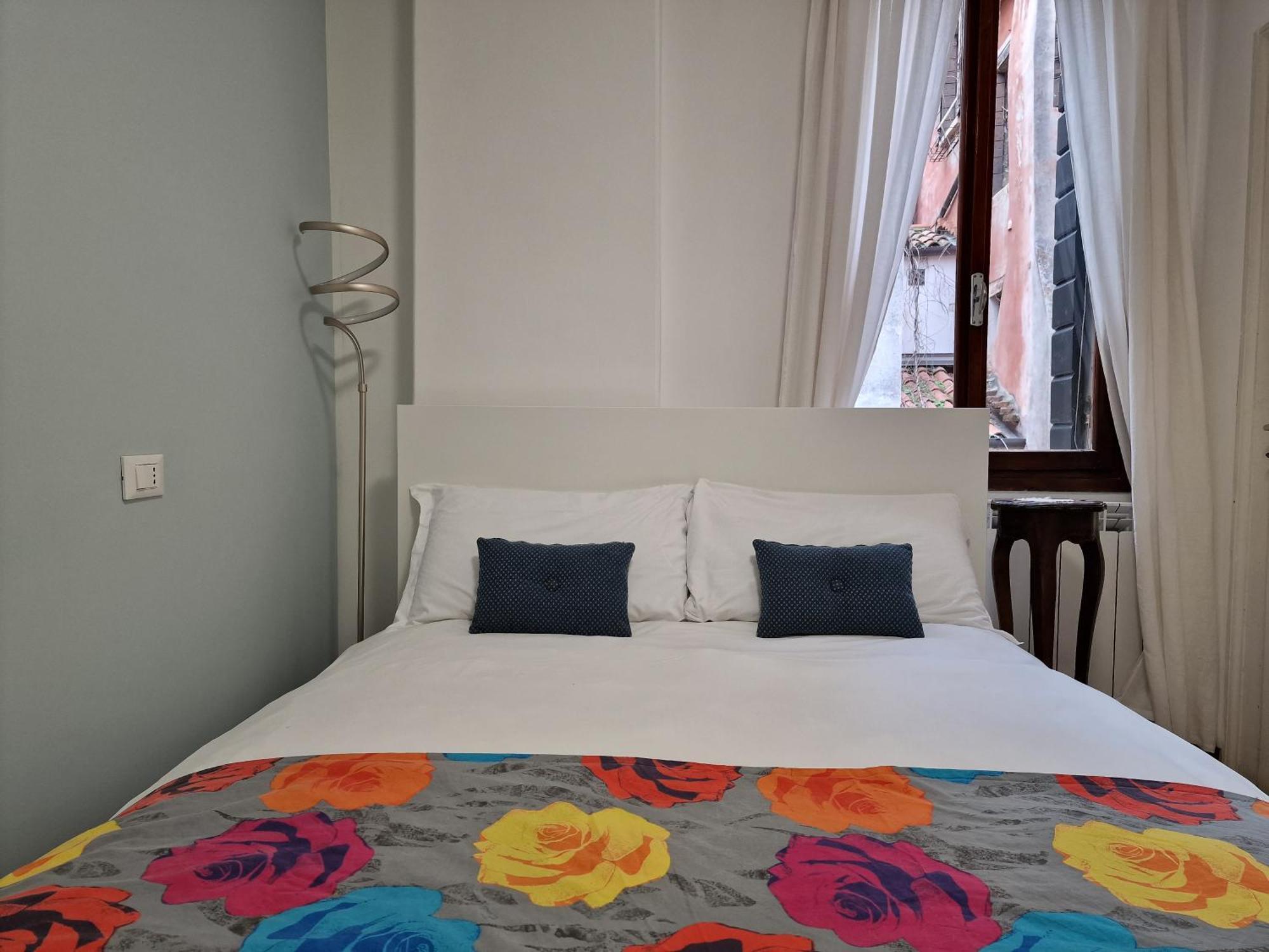 Veneziacentopercento La Forcola Apartment, Next To Rialto Bridge エクステリア 写真